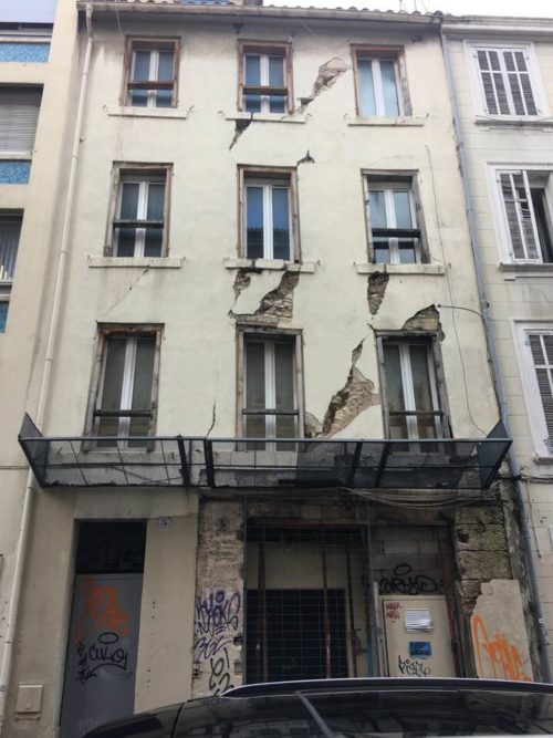 Marseille. Fin de règne sur une villefaçade et cachemisères  C’est